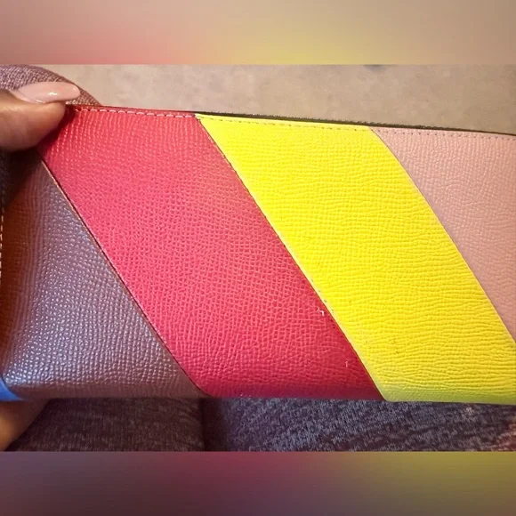 Sold: Kurt Geiger Rainbow Striped Wallet - Picture 5 of 9